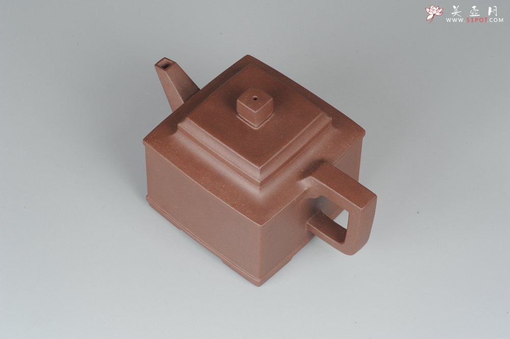 紫砂壶图片：全手工双线四方 端庄大气 - 宜兴紫砂壶网