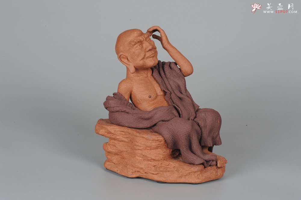 紫砂壶图片：年底特惠 不可多得的用心之作 写意全手工修耳罗汉 精品雕塑 - 宜兴紫砂壶网