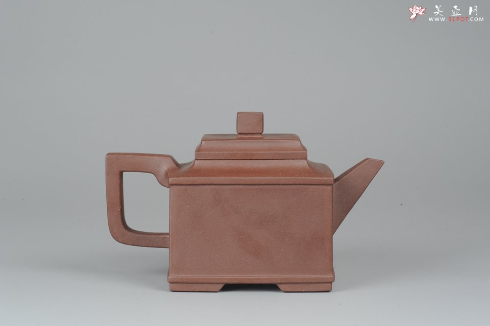 紫砂壶图片：全手工双线四方 端庄大气 - 宜兴紫砂壶网