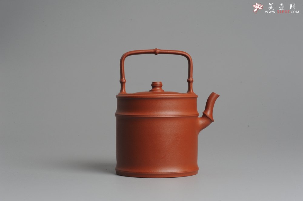 紫砂壶图片：美壶特惠 小红泥润竹提梁 挺拔秀雅 - 宜兴紫砂壶网