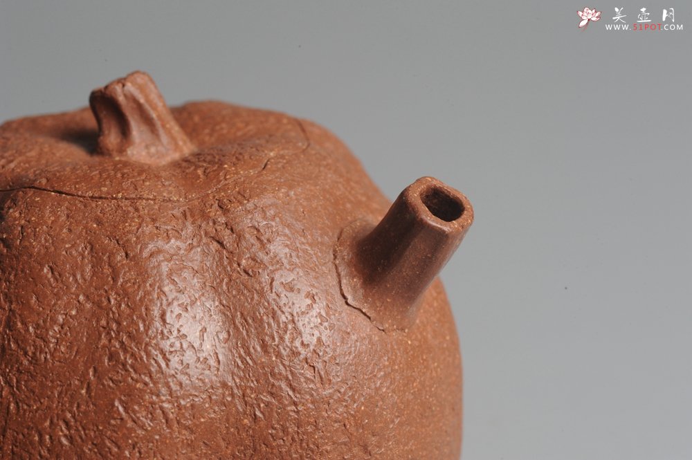 紫砂壶图片：全手工文人小瓜 泥料油润 肌理丰富 - 宜兴紫砂壶网