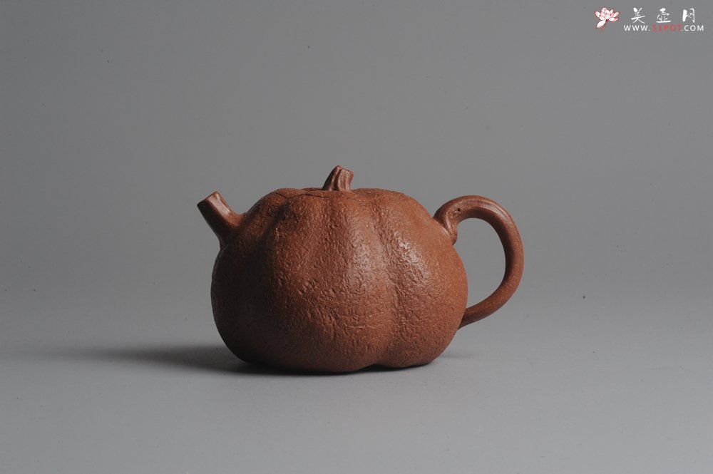 紫砂壶图片：全手工文人小瓜 泥料油润 肌理丰富 - 宜兴紫砂壶网