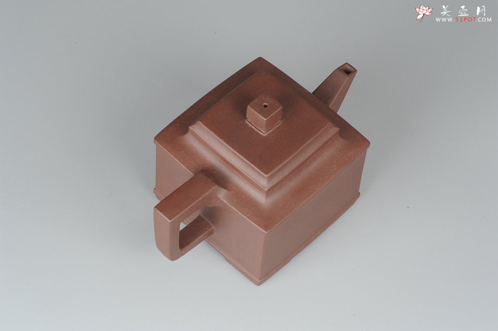 紫砂壶图片：全手工双线四方 端庄大气 - 宜兴紫砂壶网