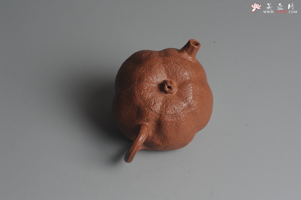 紫砂壶图片：全手工文人小瓜 泥料油润 肌理丰富 - 宜兴紫砂壶网