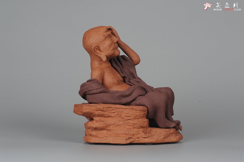 紫砂壶图片：年底特惠 不可多得的用心之作 写意全手工修耳罗汉 精品雕塑 - 宜兴紫砂壶网