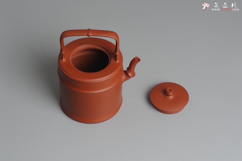 紫砂壶图片：美壶特惠 小红泥润竹提梁 挺拔秀雅 - 宜兴紫砂壶网