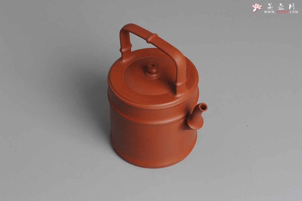 紫砂壶图片：美壶特惠 小红泥润竹提梁 挺拔秀雅 - 宜兴紫砂壶网