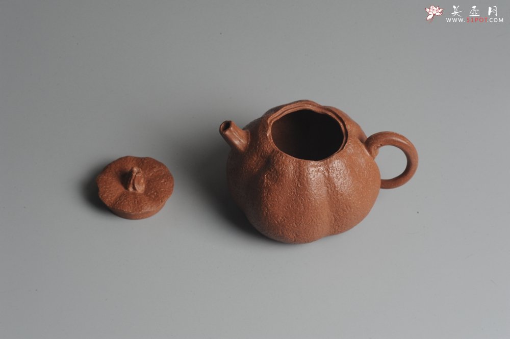 紫砂壶图片：全手工文人小瓜 泥料油润 肌理丰富 - 宜兴紫砂壶网