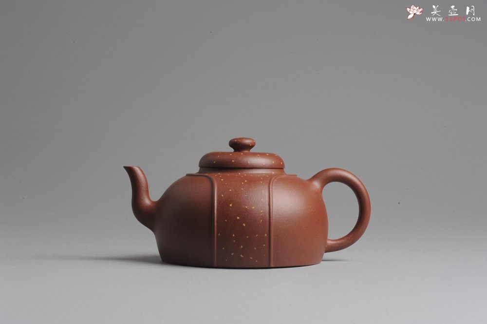 紫砂壶图片：美壶特惠 铺沙龙带壶 饱满精神 - 宜兴紫砂壶网
