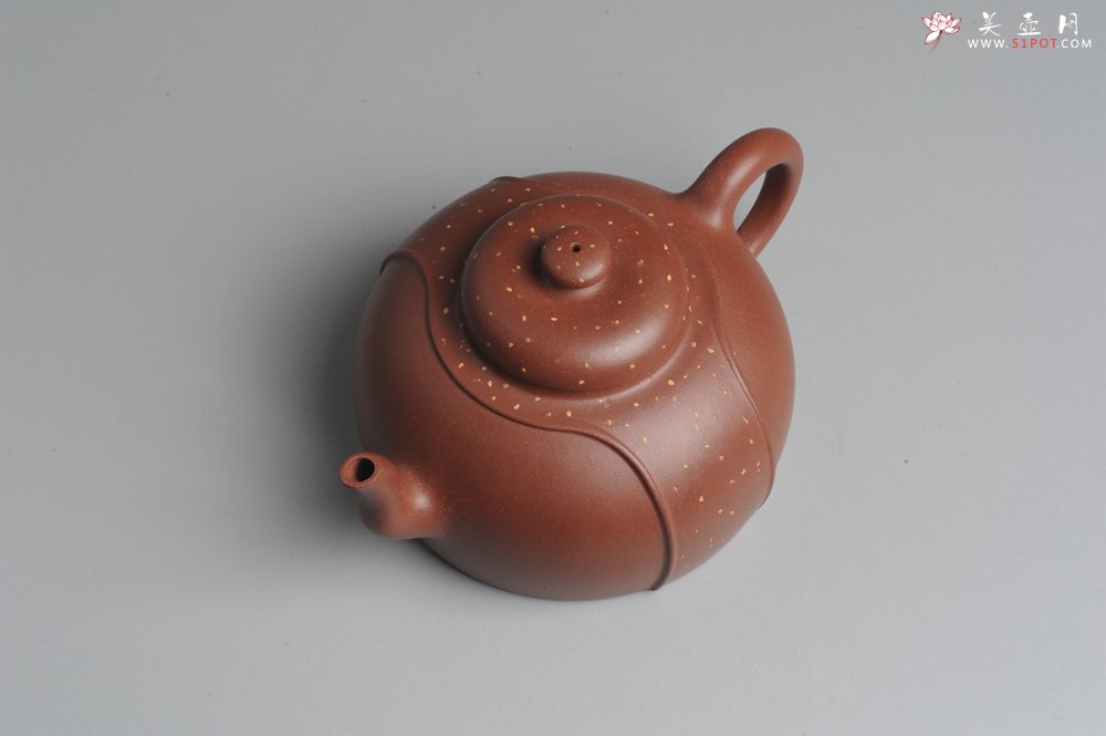 紫砂壶图片：美壶特惠 铺沙龙带壶 饱满精神 - 宜兴紫砂壶网