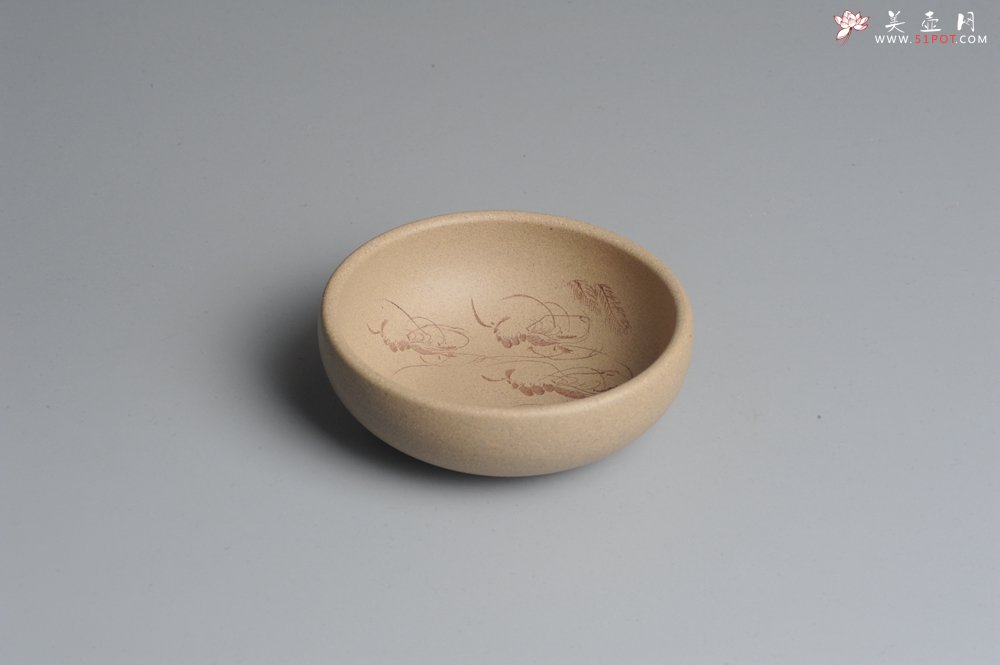 紫砂壶图片：精品美杯 戏虾主人杯品茗杯 适合把玩 - 宜兴紫砂壶网