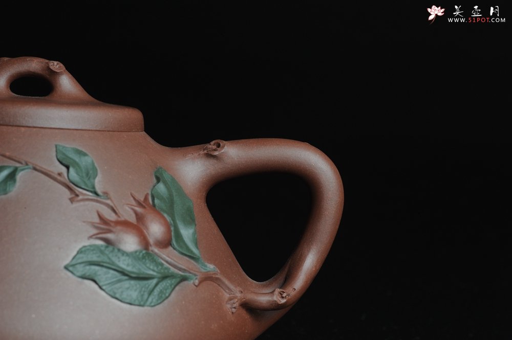 紫砂壶图片：难得老拼紫 全手春华秋实-子冶石瓢 逼真生动 - 宜兴紫砂壶网