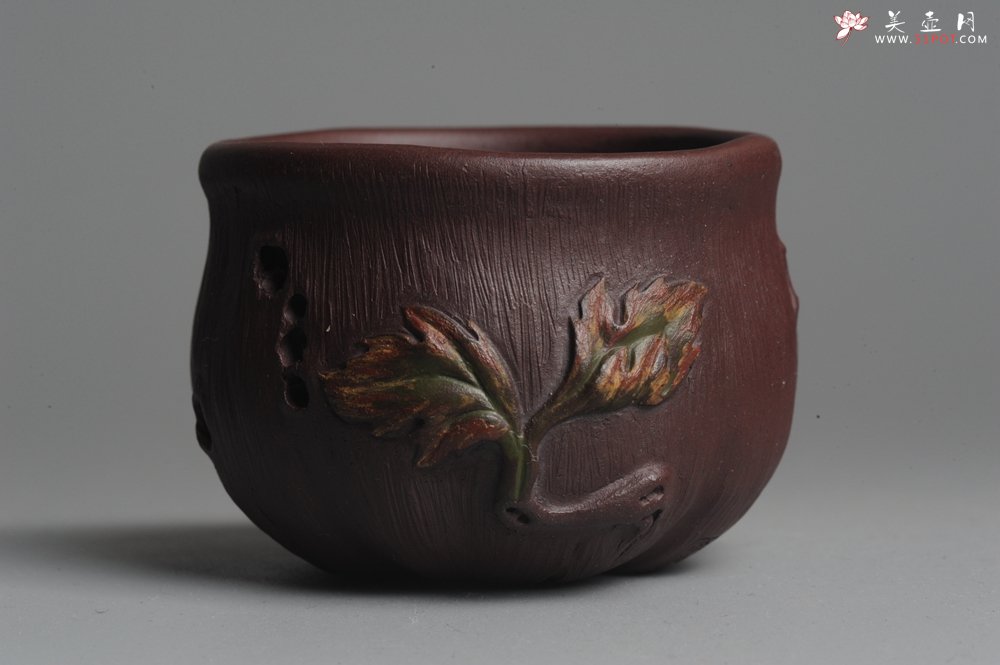 紫砂壶图片：美壶特惠 精品小花货秋叶品茗杯 - 宜兴紫砂壶网