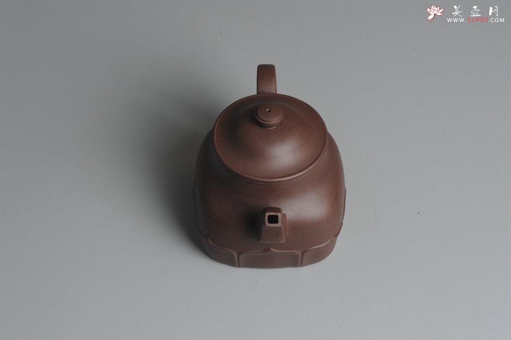紫砂壶图片：美壶特惠 老紫泥莲灯壶 - 宜兴紫砂壶网