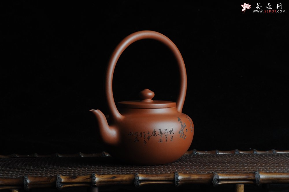 紫砂壶图片：全手工精品小红泥也是朱泥旭茂提梁 文气十足 - 宜兴紫砂壶网