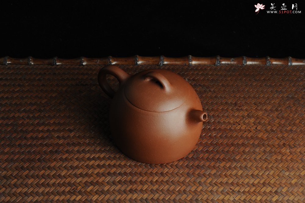 紫砂壶图片：美壶特惠秦权壶 - 宜兴紫砂壶网