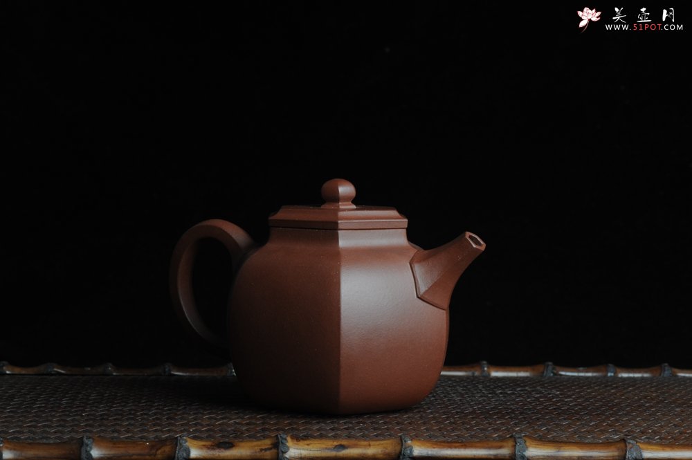 紫砂壶图片：全手工六方巨轮 - 宜兴紫砂壶网