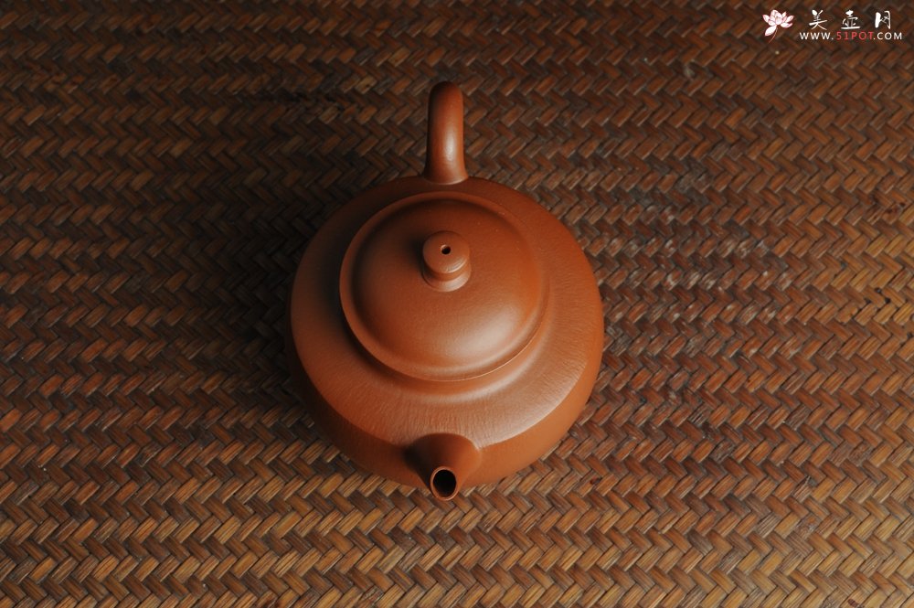 紫砂壶图片：端庄秀雅全手工明式剑流 - 宜兴紫砂壶网