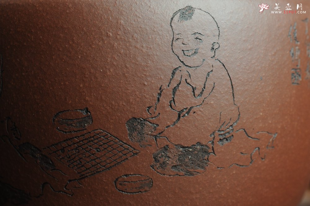 紫砂壶图片：美壶特惠 优质紫泥汉瓦 陈俊儒精心装饰 唯吾德馨 - 宜兴紫砂壶网