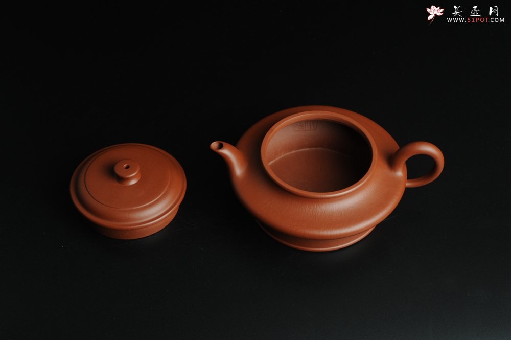 紫砂壶图片：正宗小煤窑朱泥 全手工虚扁 隽秀文气 - 宜兴紫砂壶网