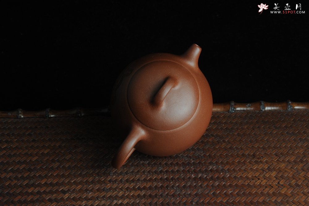 紫砂壶图片：美壶特惠秦权壶 - 宜兴紫砂壶网