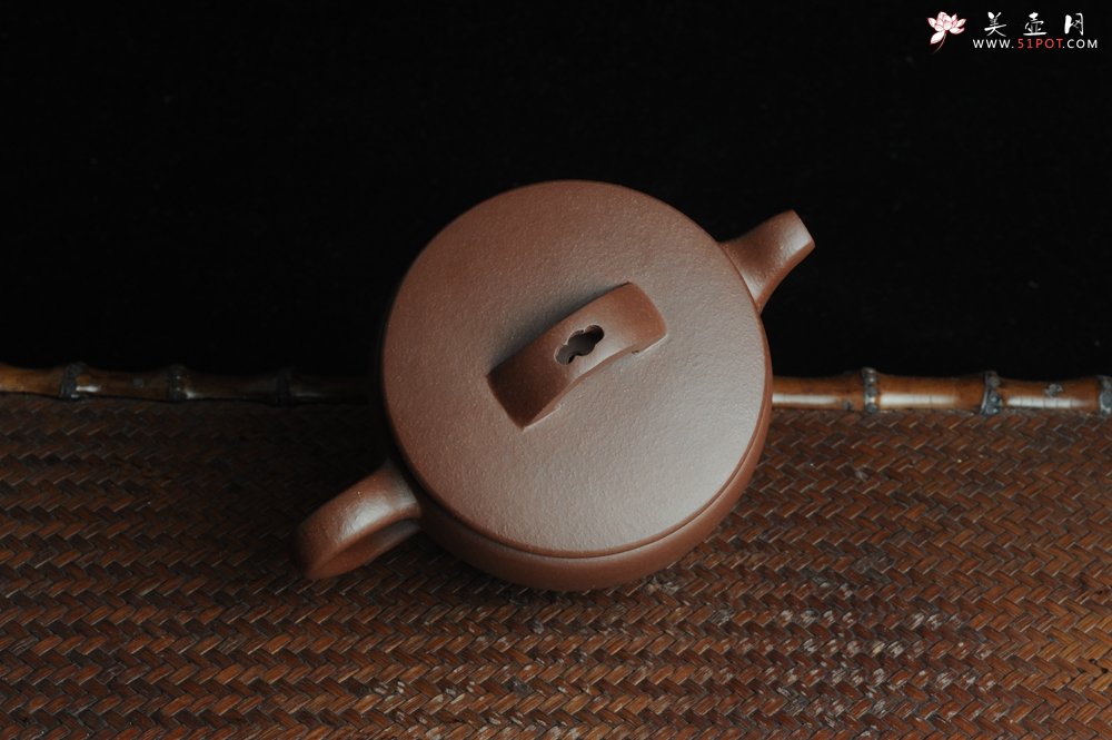 紫砂壶图片：美壶特惠 优质紫泥汉瓦 摹曼生铭文 文气十足 - 宜兴紫砂壶网
