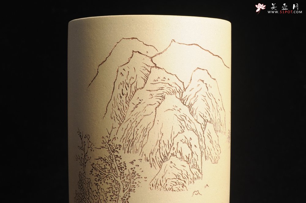 紫砂壶图片：美筒特惠 精品山水高帽笔筒一式 老师不打草稿直接空刻 一气呵成  - 宜兴紫砂壶网