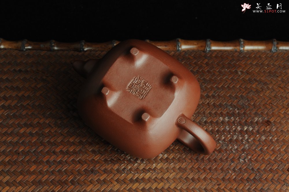 紫砂壶图片：美壶特惠 养神煮茶图传炉壶  - 宜兴紫砂壶网