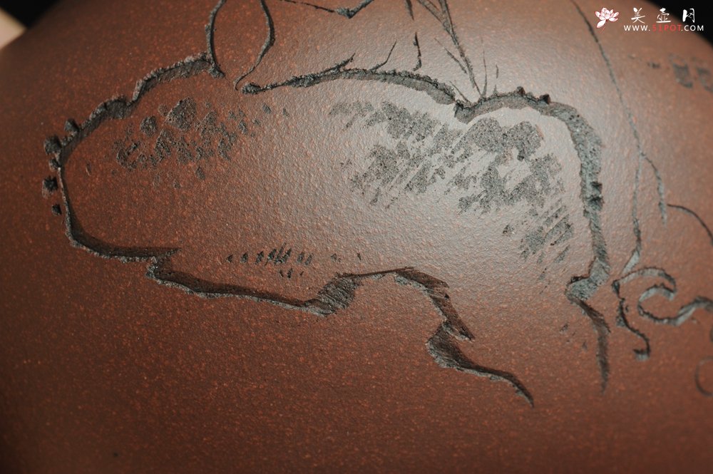 紫砂壶图片：美壶特惠 做工精致山人道洪圆珠 饱满漂亮 出水暴爽 - 宜兴紫砂壶网