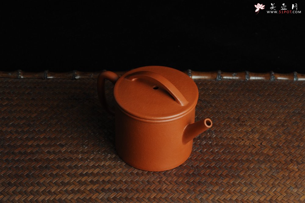 紫砂壶图片：优质赵庄朱泥 精品全手工汉瓦 端庄秀雅 大口实用 出水暴爽 - 宜兴紫砂壶网