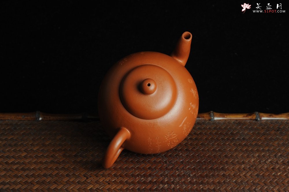 紫砂壶图片：优质赵庄朱泥全手工明式思裕  方健双刀文气装饰禅心图 - 宜兴紫砂壶网