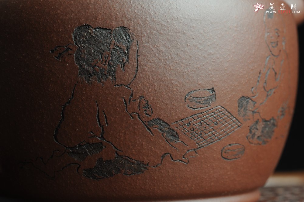 紫砂壶图片：美壶特惠 优质紫泥汉瓦 陈俊儒精心装饰 唯吾德馨 - 宜兴紫砂壶网