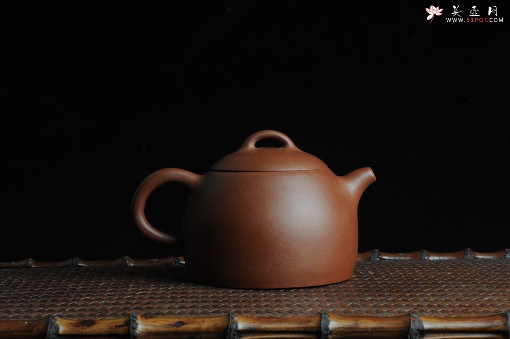 紫砂壶图片：美壶特惠秦权壶 - 宜兴紫砂壶网