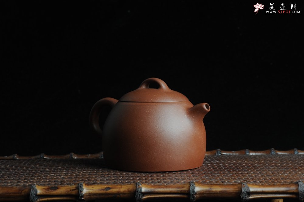 紫砂壶图片：美壶特惠秦权壶 - 宜兴紫砂壶网