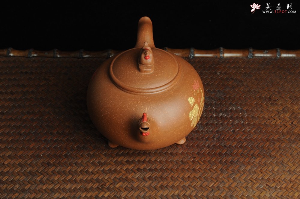 紫砂壶图片：美壶特惠 金鸡纳福 寓意吉祥富贵 - 宜兴紫砂壶网