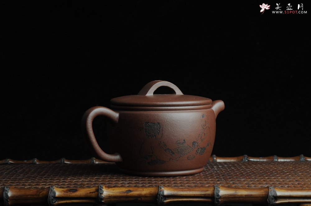 紫砂壶图片：美壶特惠 优质紫泥汉瓦 陈俊儒精心装饰 唯吾德馨 - 宜兴紫砂壶网