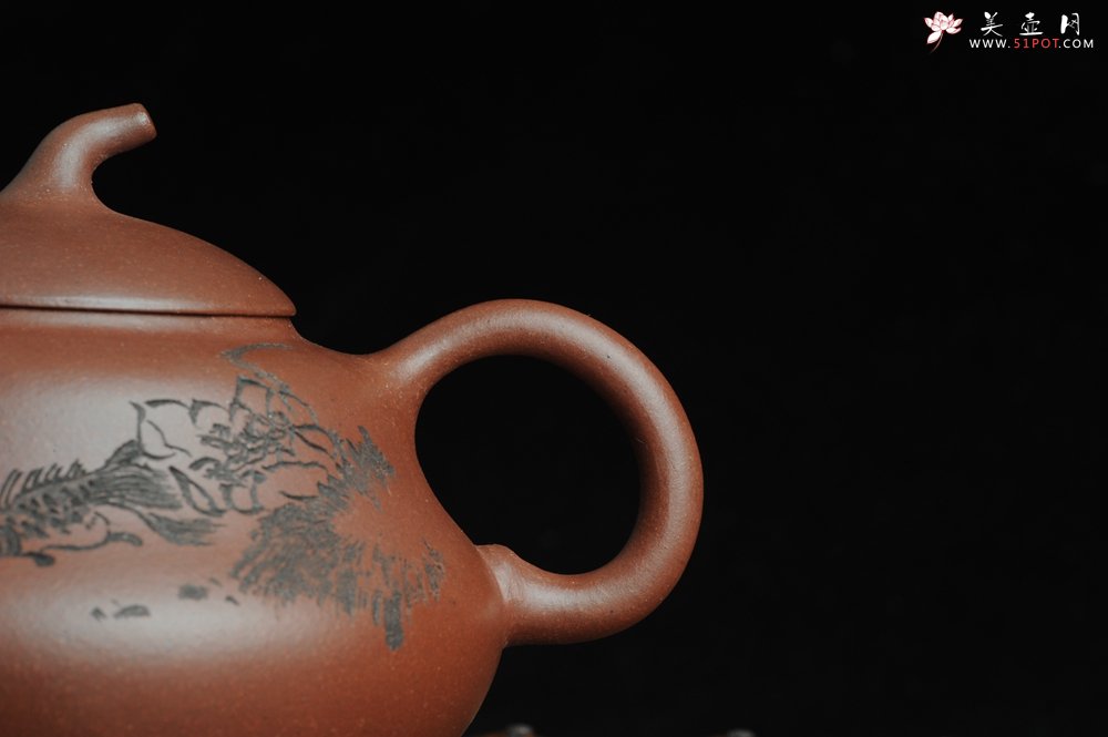 紫砂壶图片：美壶特惠 文气葫芦（福禄）壶 装饰游鱼之乐 - 宜兴紫砂壶网