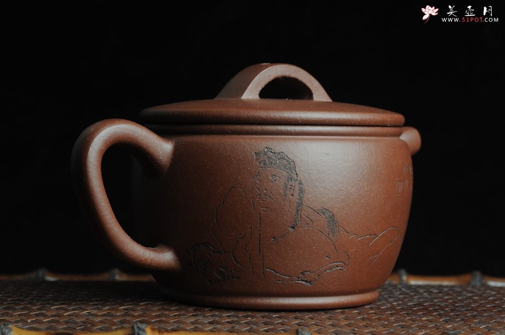 紫砂壶图片：美壶特惠 优质紫泥清仙汉瓦 陈俊儒精心装饰 文气十足 - 宜兴紫砂壶网