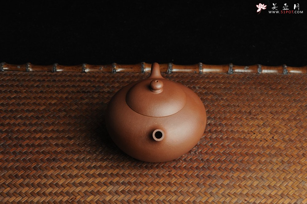 紫砂壶图片：美壶年底特惠 秀雅龙蛋壶 - 宜兴紫砂壶网