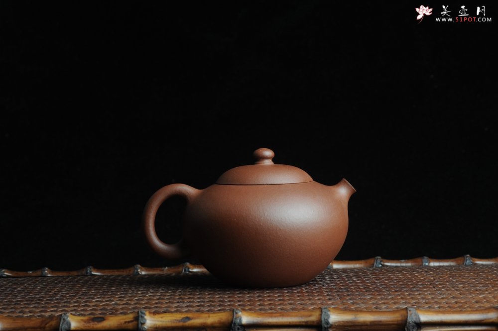 紫砂壶图片：美壶年底特惠 秀雅龙蛋壶 - 宜兴紫砂壶网