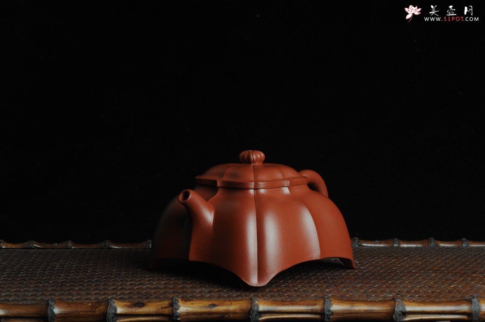 紫砂壶图片：优质大红袍朱泥玉菱壶 端庄秀雅 做工精致 - 宜兴紫砂壶网