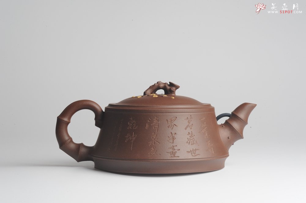 紫砂壶图片：精工大气松竹梅 嵌盖难度大 - 宜兴紫砂壶网