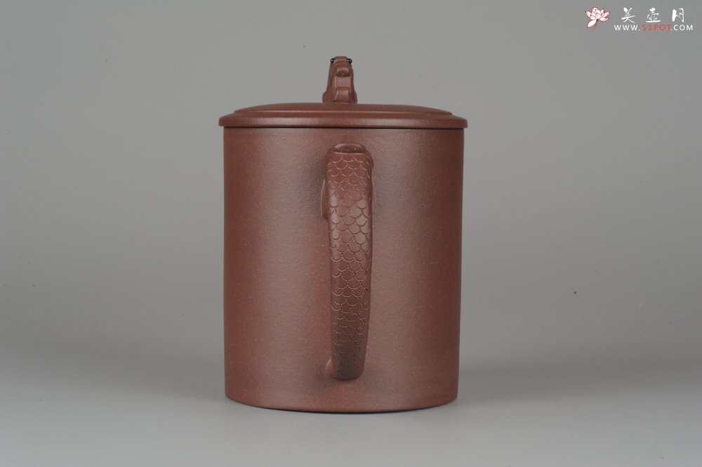 紫砂壶图片：美杯年底特惠 优质紫泥龙行天下盖杯 - 宜兴紫砂壶网