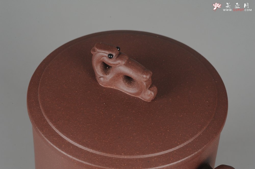 紫砂壶图片：美杯年底特惠 优质紫泥龙行天下盖杯 - 宜兴紫砂壶网