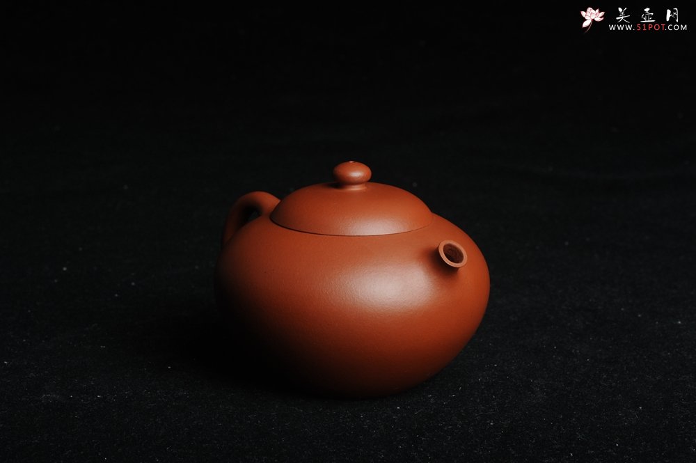 紫砂壶图片：美壶特惠 老清水泥精致龙蛋 养后温润可人 - 宜兴紫砂壶网