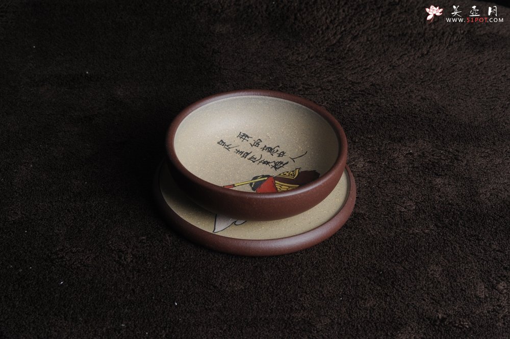 紫砂壶图片：美杯特惠 我的意中人是盖世英雄 精品泥绘品茗杯 杯垫一套 送礼自用佳品 - 宜兴紫砂壶网