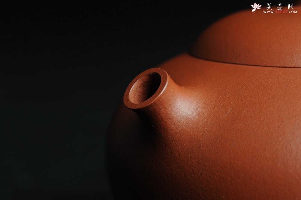 紫砂壶图片：美壶特惠 老清水泥精致龙蛋 养后温润可人 - 宜兴紫砂壶网