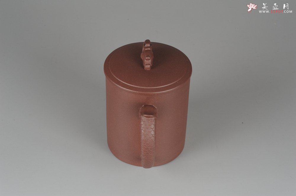 紫砂壶图片：美杯年底特惠 优质紫泥龙行天下盖杯 - 宜兴紫砂壶网