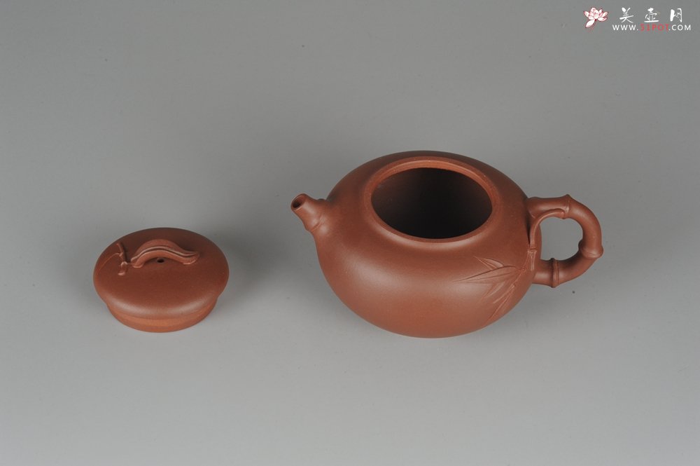 紫砂壶图片：美壶特惠秀竹 贴叶精湛 - 宜兴紫砂壶网