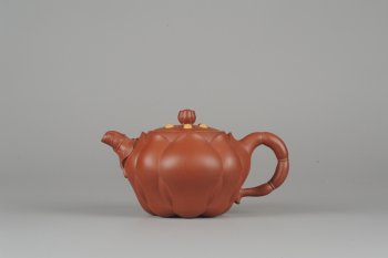 紫砂壶图片：美壶年底特惠 老清水泥秀美莲子壶 - 宜兴紫砂壶网